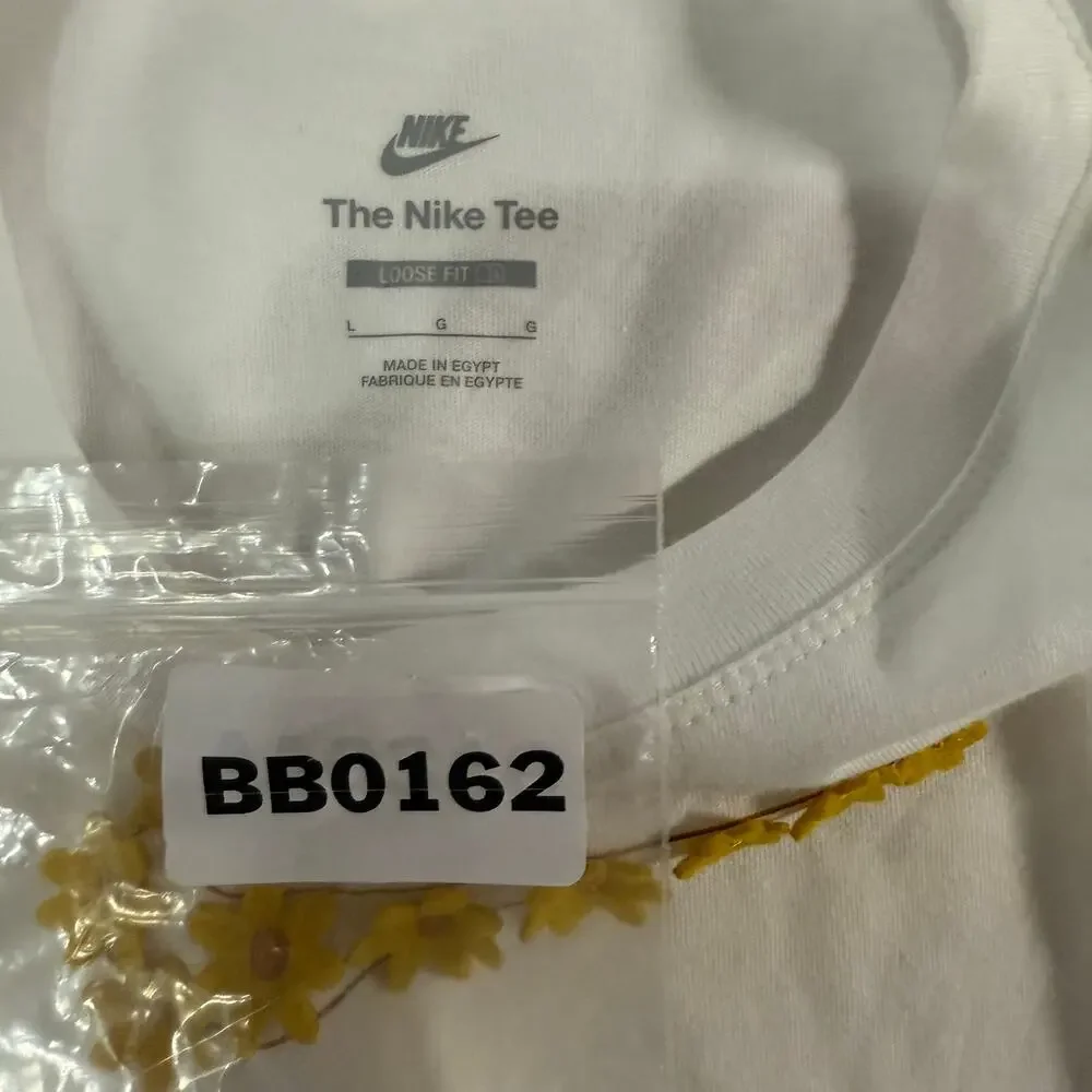 Nike L White Yellow Girls Short Sleeve T Shirt Daisy Flower Power